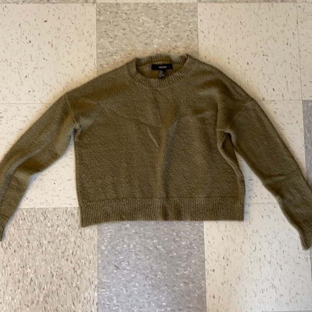 Warm Forever 21 Cropped Olive Green Sweater